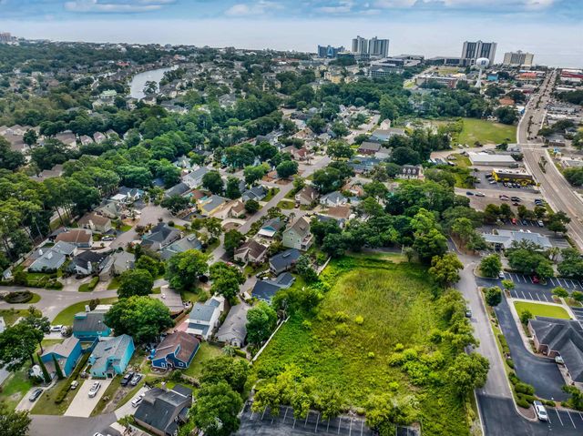 623 Rosemary Ln., North Myrtle Beach, SC 29582