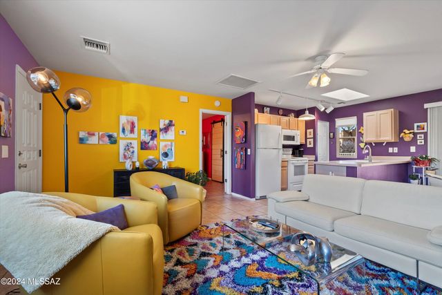 997 W Camino Erranle, Green Valley, AZ 85614