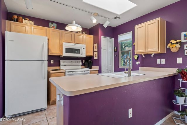 997 W Camino Erranle, Green Valley, AZ 85614