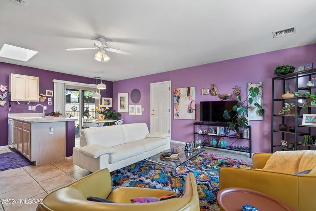 997 W Camino Erranle, Green Valley, AZ 85614