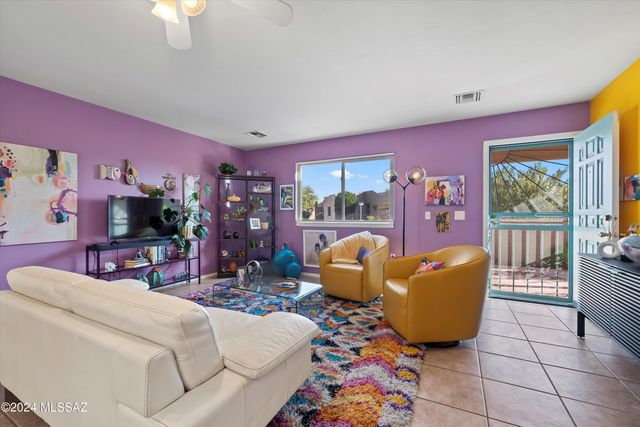 997 W Camino Erranle, Green Valley, AZ 85614