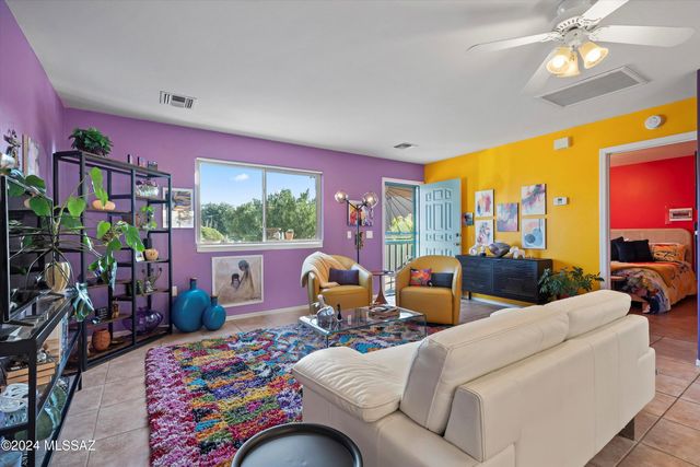 997 W Camino Erranle, Green Valley, AZ 85614