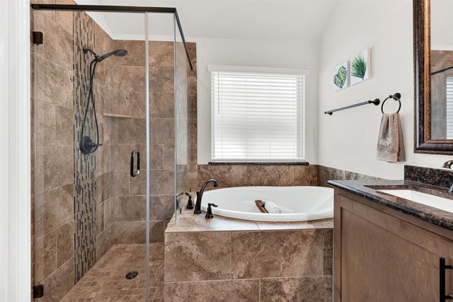 1023 Clydeview Road, Forney, TX 75126
