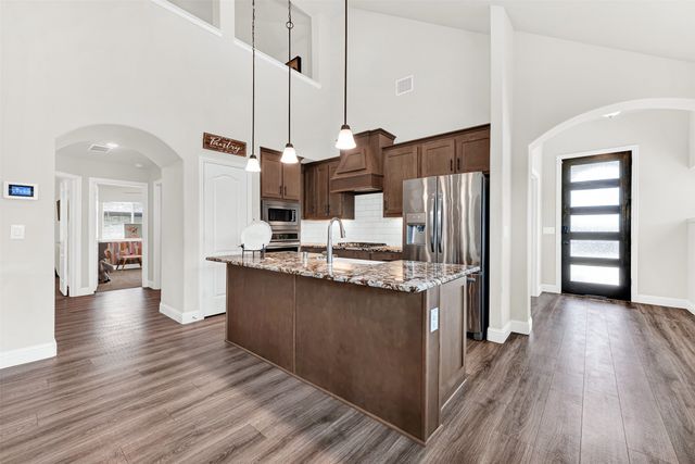 1023 Clydeview Road, Forney, TX 75126