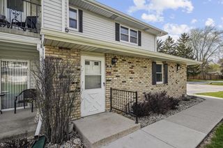 8631 31st COURT #201, Kenosha, WI 53142