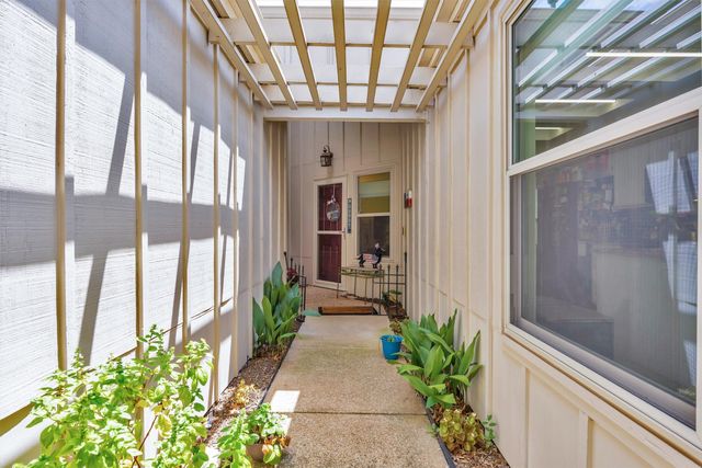 4246 Rosser Square, Dallas, TX 75244