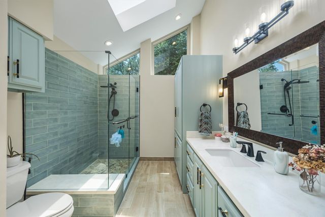 4246 Rosser Square, Dallas, TX 75244