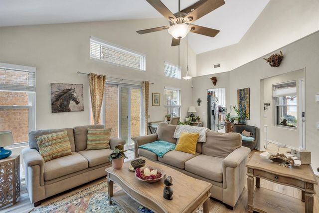 4246 Rosser Square, Dallas, TX 75244