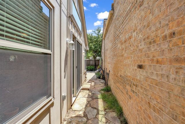 4246 Rosser Square, Dallas, TX 75244