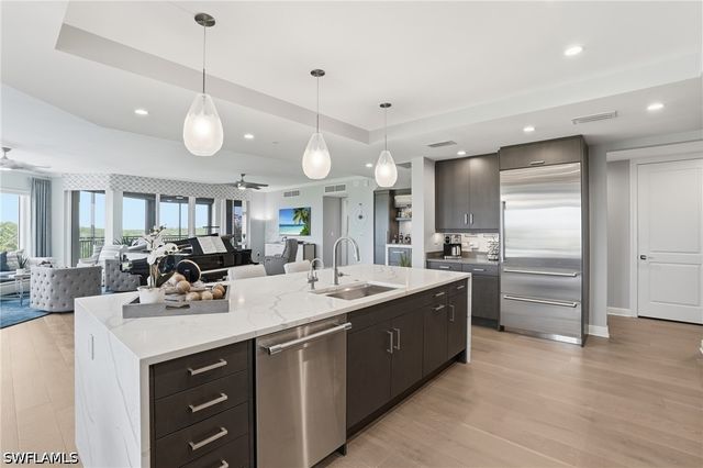 4800 Pelican Colony BLVD 201, Bonita Springs, FL 34134