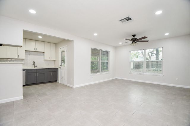 1619 Viking Drive, Houston, TX 77018