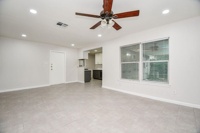 1619 Viking Drive, Houston, TX 77018