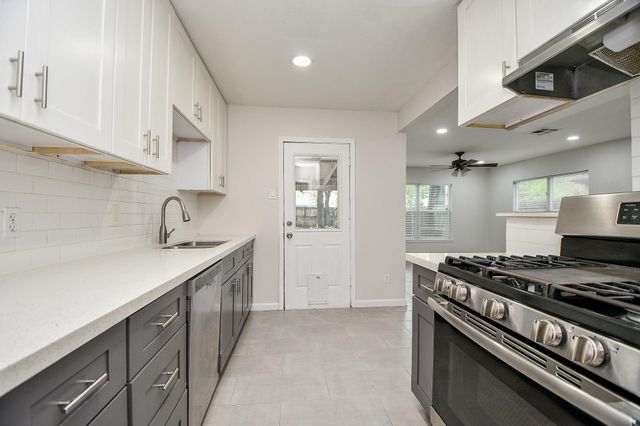 1619 Viking Drive, Houston, TX 77018