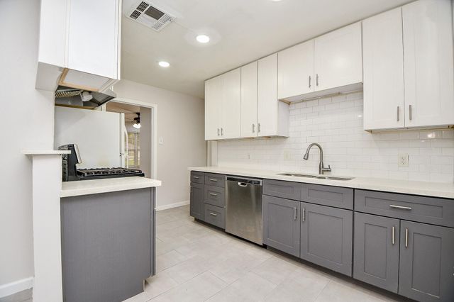 1619 Viking Drive, Houston, TX 77018