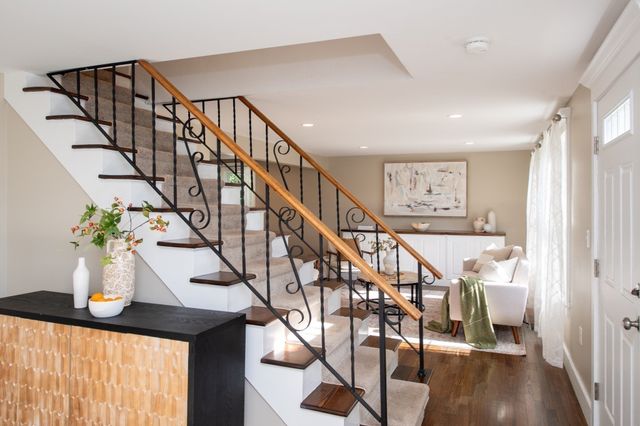 46 Bennett Rd, Rochester, MA 02770