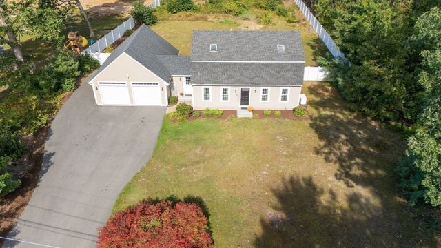 46 Bennett Rd, Rochester, MA 02770