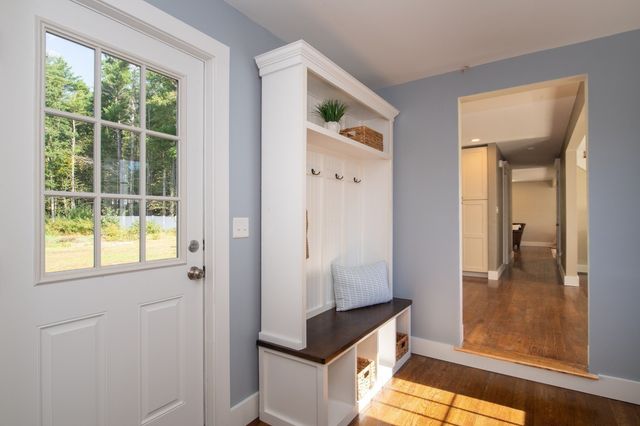 46 Bennett Rd, Rochester, MA 02770