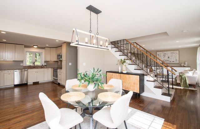 46 Bennett Rd, Rochester, MA 02770