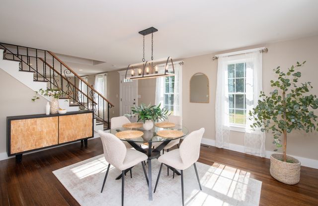 46 Bennett Rd, Rochester, MA 02770