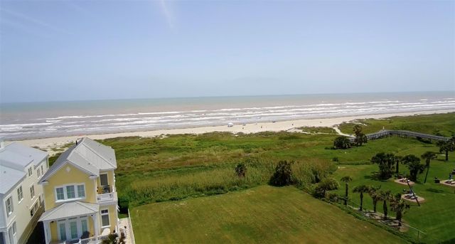 810 Ramsar Road, Galveston, TX 77550