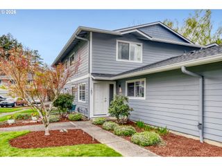 1601 Ne HALE Pl 2, Gresham, OR 97030