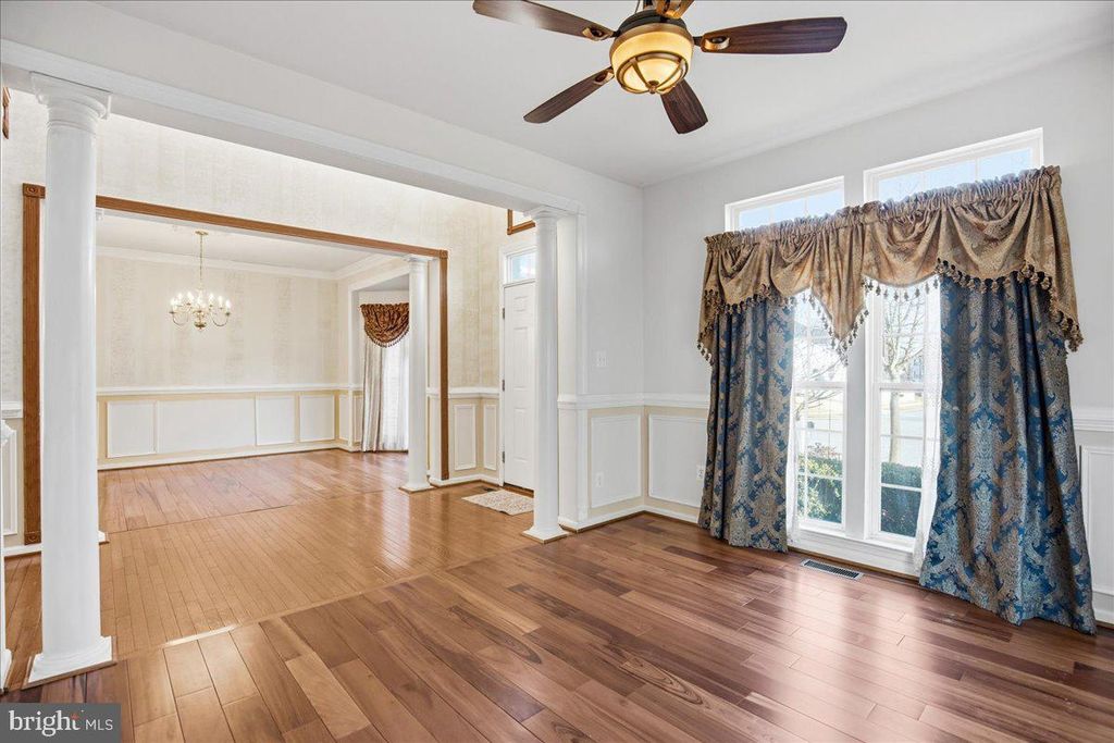 Image 14 of property listing at 3125 SEDGEWICK DR, Waldorf, MD 20603