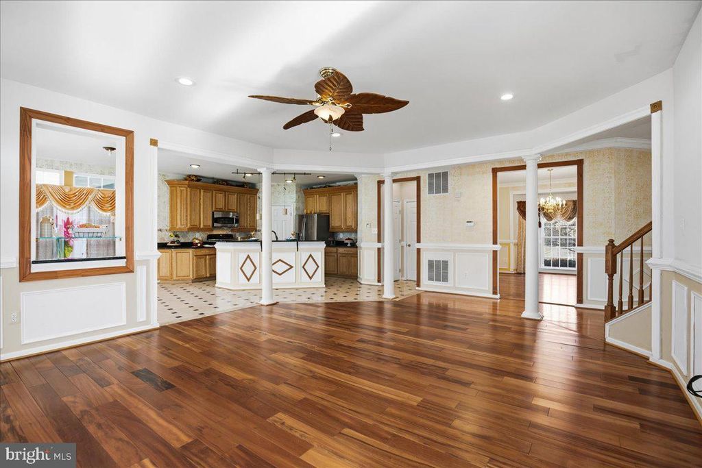 Image 26 of property listing at 3125 SEDGEWICK DR, Waldorf, MD 20603