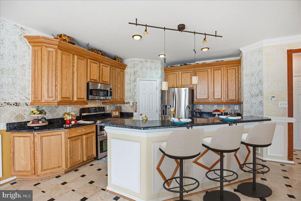 Image 40 of property listing at 3125 SEDGEWICK DR, Waldorf, MD 20603