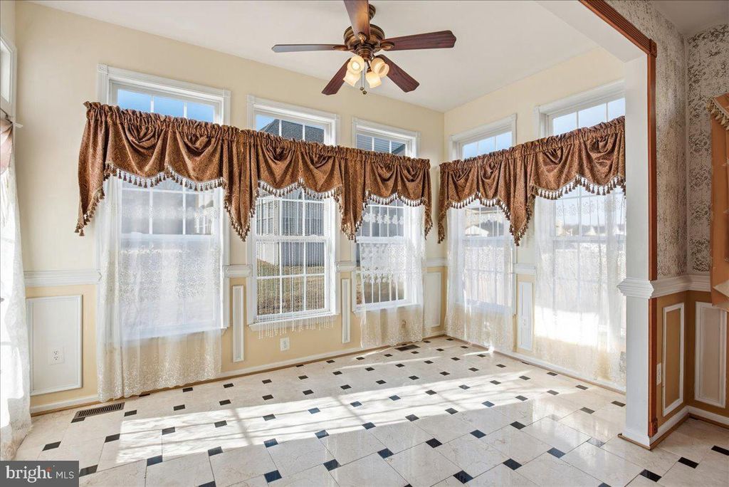 Image 42 of property listing at 3125 SEDGEWICK DR, Waldorf, MD 20603