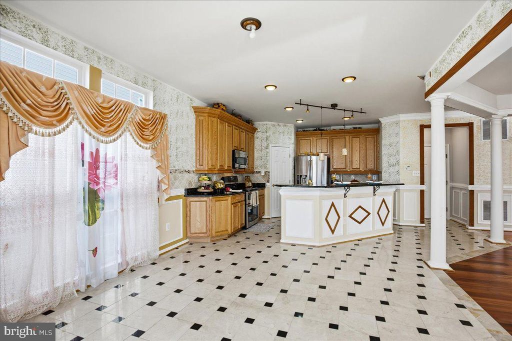 Image 43 of property listing at 3125 SEDGEWICK DR, Waldorf, MD 20603