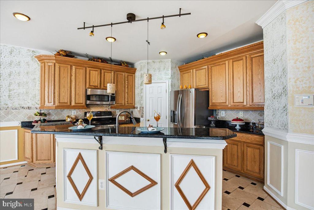 Image 44 of property listing at 3125 SEDGEWICK DR, Waldorf, MD 20603