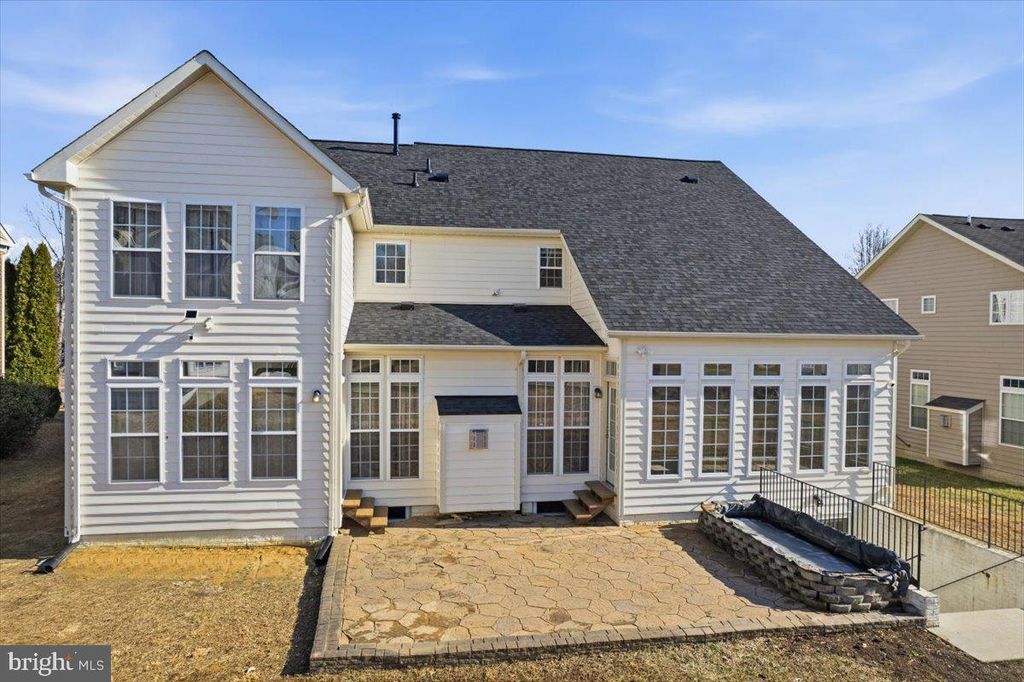 Image 8 of property listing at 3125 SEDGEWICK DR, Waldorf, MD 20603