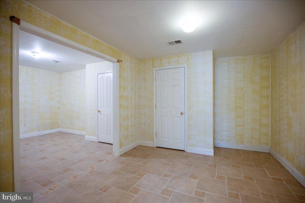 Image 82 of property listing at 3125 SEDGEWICK DR, Waldorf, MD 20603