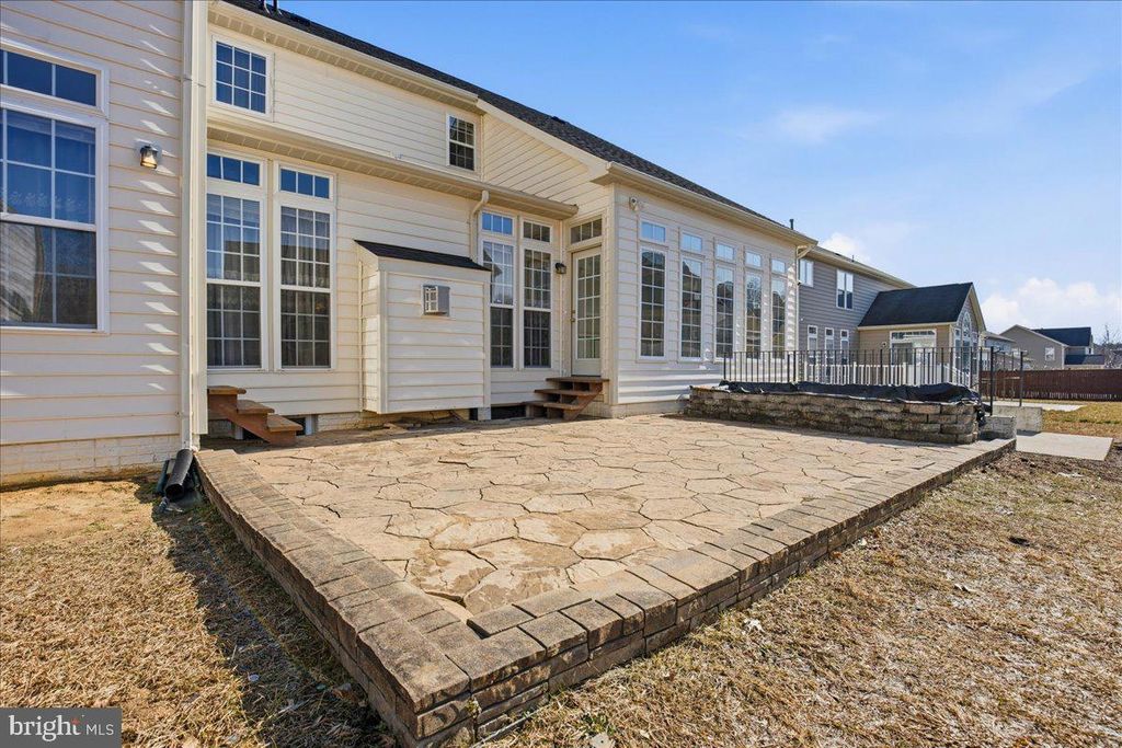 Image 9 of property listing at 3125 SEDGEWICK DR, Waldorf, MD 20603