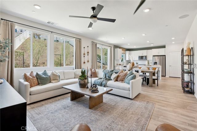 26307 Gentry Avenue, Corona, CA 92883