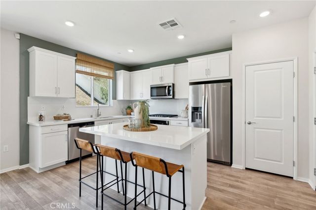 26307 Gentry Avenue, Corona, CA 92883