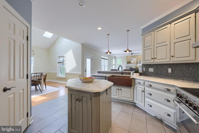 2282 PORTER WAY, Lancaster, PA 17601