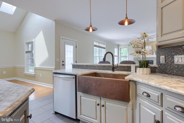 2282 PORTER WAY, Lancaster, PA 17601