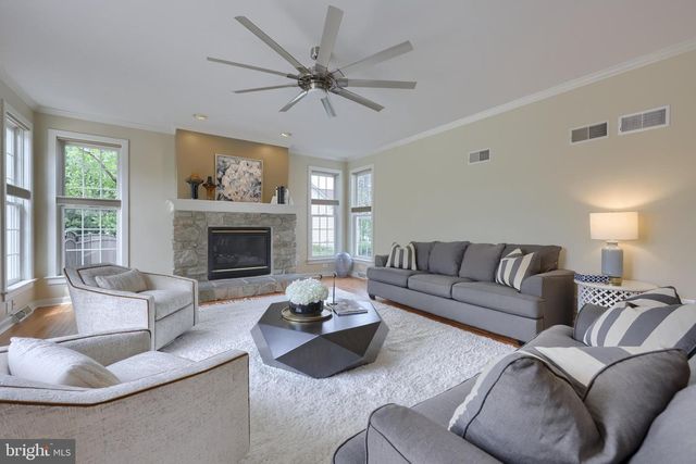 2282 PORTER WAY, Lancaster, PA 17601