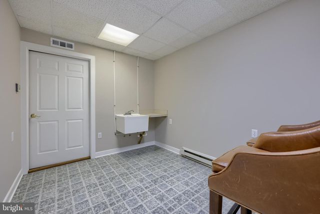 2282 PORTER WAY, Lancaster, PA 17601
