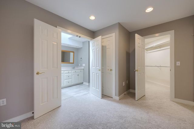 2282 PORTER WAY, Lancaster, PA 17601