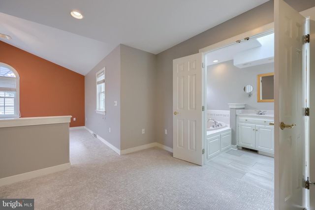 2282 PORTER WAY, Lancaster, PA 17601