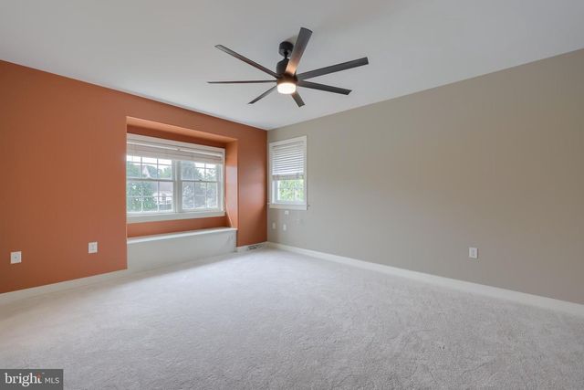 2282 PORTER WAY, Lancaster, PA 17601