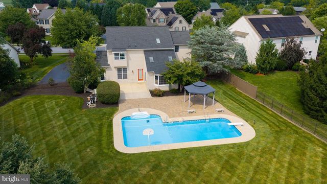 2282 PORTER WAY, Lancaster, PA 17601