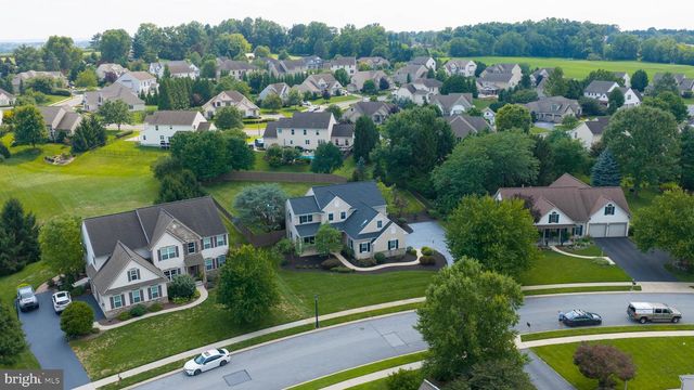 2282 PORTER WAY, Lancaster, PA 17601