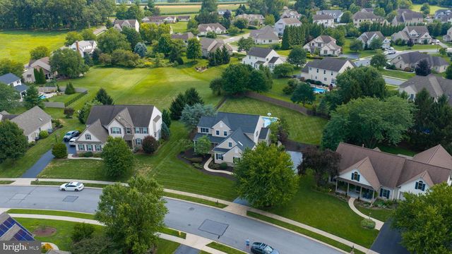 2282 PORTER WAY, Lancaster, PA 17601