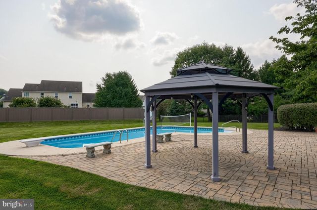 2282 PORTER WAY, Lancaster, PA 17601