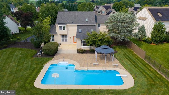 2282 PORTER WAY, Lancaster, PA 17601