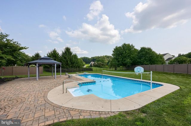 2282 PORTER WAY, Lancaster, PA 17601