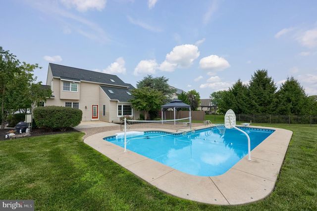 2282 PORTER WAY, Lancaster, PA 17601